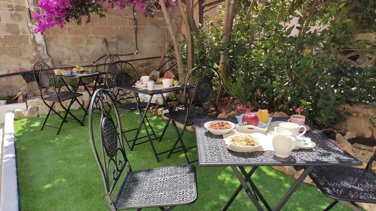 L'Ajaccio B&B La Maddalena  0*, La Maddalena (Sassari)